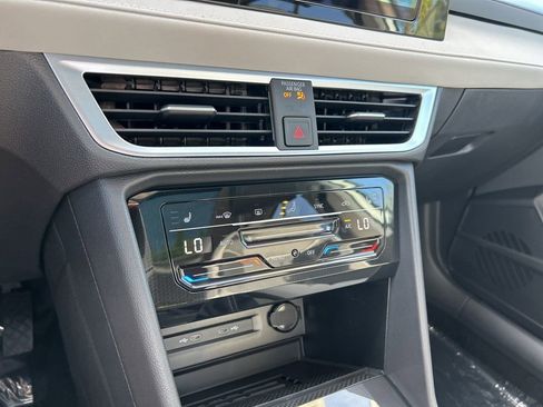 New 2026 Volkswagen Taos SE image 35