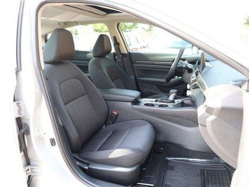 Used 2025 Nissan Altima 2.5 SV w/ SV Special Edition Package AWD/4WD image 24
