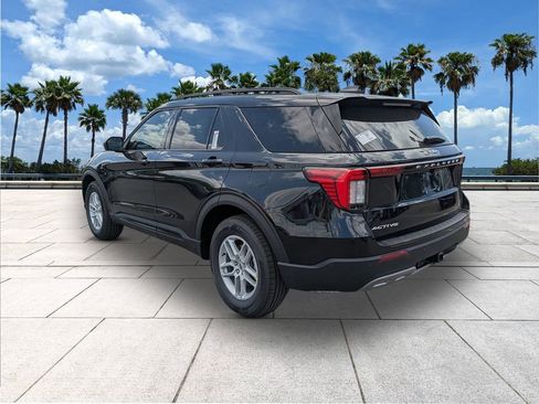 New 2026 Ford Explorer Active image 5