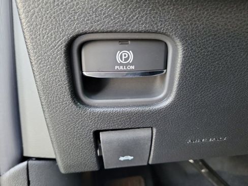 New 2026 Jeep Grand Cherokee Altitude AWD/4WD image 18