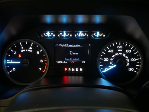 Used 2019 Ford F150 XLT w/ Equipment Group 302A Luxury AWD/4WD image 21