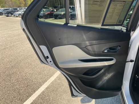 Used 2017 Buick Encore Preferred image 20