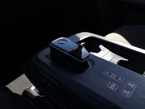 Used 2023 Nissan Ariya EVOLVE+ image 30