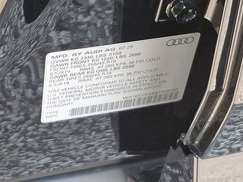 New 2025 Audi Q3 2.0T Premium Plus image 10