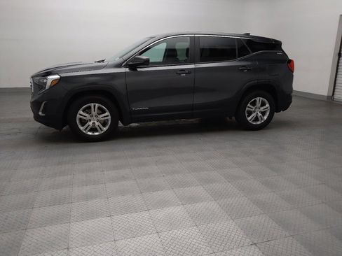 Used 2020 GMC Terrain SLE FWD image 2