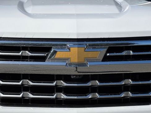 Used 2023 Chevrolet Silverado 1500 LTZ AWD/4WD image 49