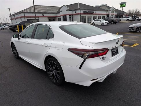 Certified 2023 Toyota Camry SE image 5