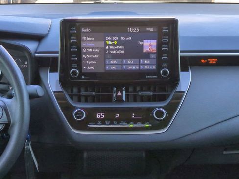 Certified 2021 Toyota Corolla LE image 17