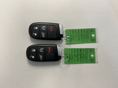 Used 2024 Dodge Durango GT image 41