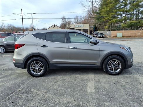 Used 2018 Hyundai Santa Fe Sport image 4