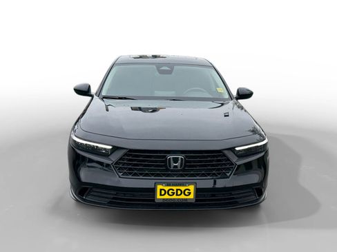 Certified 2025 Honda Accord SE image 8