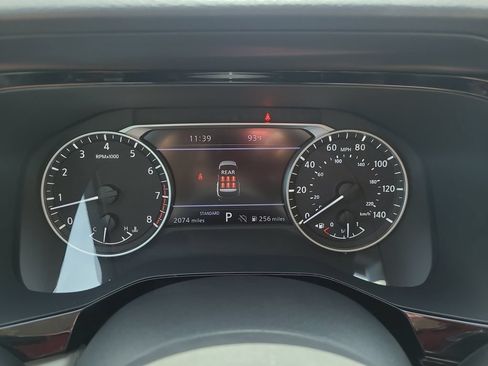 Certified 2025 Nissan Pathfinder SL FWD image 29