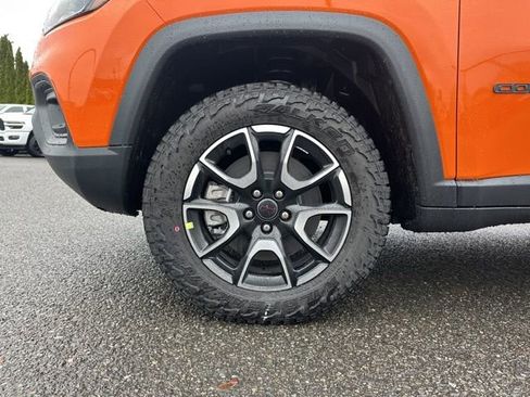 New 2026 Jeep Compass Trailhawk image 9