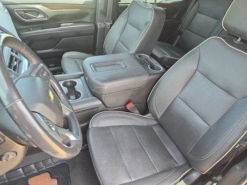 Used 2023 Chevrolet Tahoe Premier AWD/4WD image 16