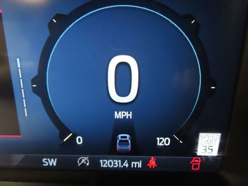 Used 2025 Ford F150 Lariat w/ Equipment Group 501A Mid image 16