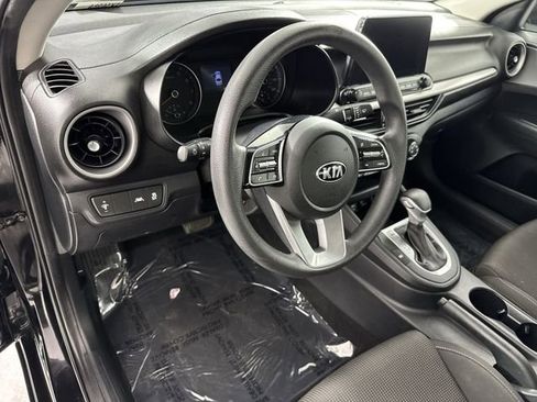 Used 2021 Kia Forte LXS FWD image 21