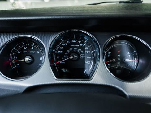 Used 2010 Ford Taurus SHO image 9