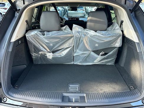 New 2026 Acura MDX SH-AWD image 7