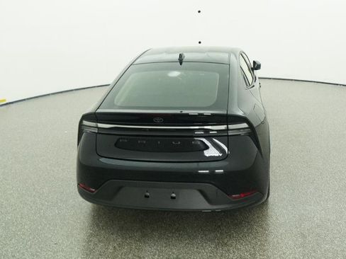 New 2026 Toyota Prius Plug-In Hybrid image 18