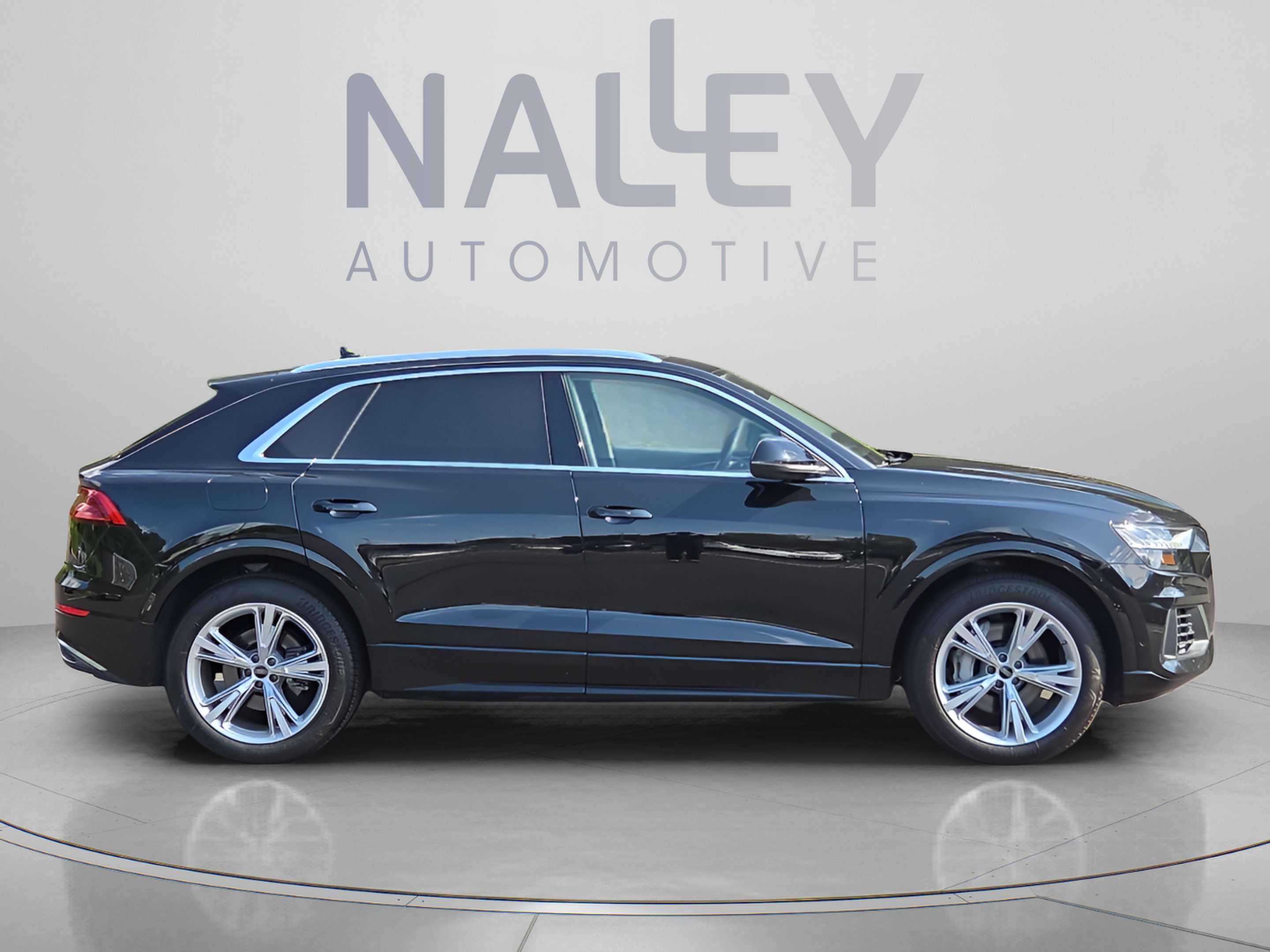 Used 2023 Audi Q8 Prestige AWD/4WD image 6
