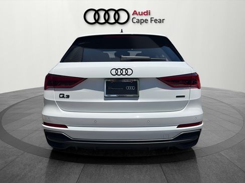 Certified 2025 Audi Q3 2.0T Premium w/ Convenience Package AWD/4WD image 4