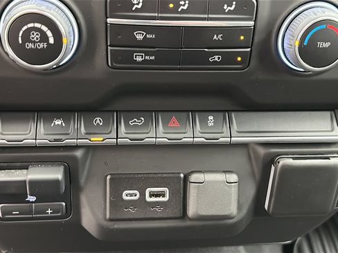 Used 2024 Chevrolet Silverado 1500 Custom AWD/4WD image 19