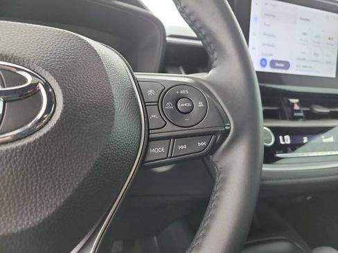 Used 2025 Toyota Corolla SE FWD image 24