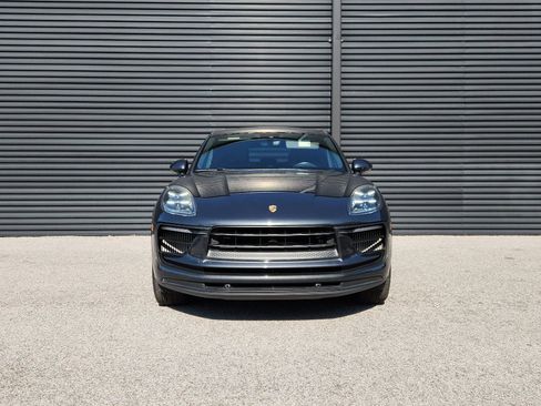 Certified 2022 Porsche Macan S image 8