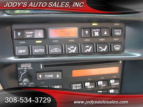 Used 1996 Chevrolet Corvette Convertible RWD image 13