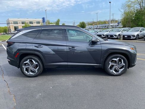 Used 2023 Hyundai Tucson Limited AWD/4WD image 2