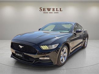 Used 2017 Ford Mustang Coupe video 1