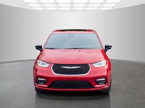 New 2026 Chrysler Pacifica Limited image 4