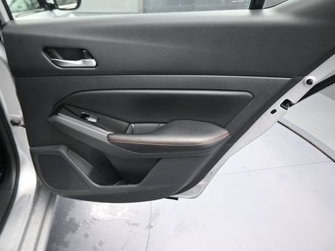 Used 2024 Nissan Altima 2.5 SR FWD image 15