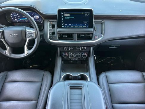 Used 2023 Chevrolet Tahoe Z71 w/ Z71 Off-Road Package AWD/4WD image 14