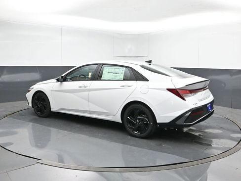 New 2026 Hyundai Elantra Sport FWD image 4