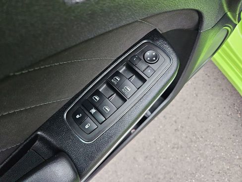 Used 2023 Dodge Charger SXT image 23