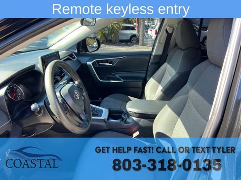 Used 2021 Toyota RAV4 XLE image 9