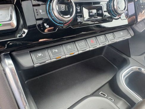 Used 2023 GMC Sierra 1500 Denali w/ Denali Reserve Package image 28