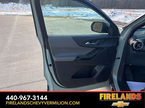 New 2026 Chevrolet Equinox LT w/ Convenience Package II image 13