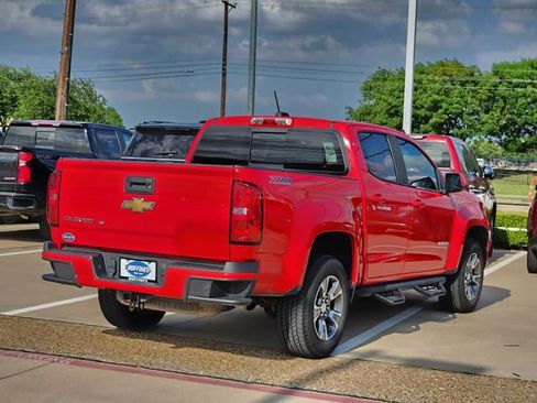 Used 2020 Chevrolet Colorado Z71 AWD/4WD image 3