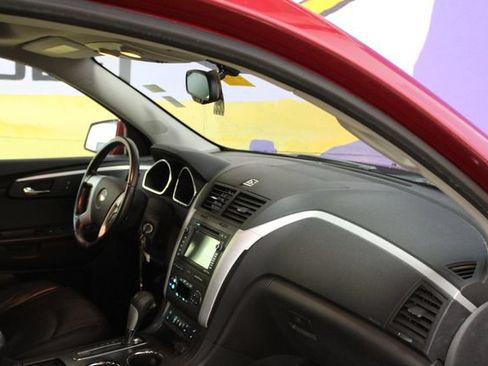 Used 2012 Chevrolet Traverse LT AWD/4WD image 12