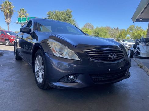 Used 2011 INFINITI G37 Journey w/ Premium Pkg RWD image 30