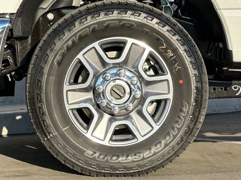 New 2026 Ford F250 Lariat w/ Lariat Premium Package AWD/4WD image 24