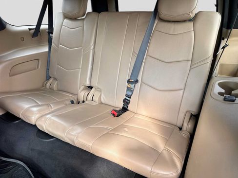 Used 2018 Cadillac Escalade ESV Platinum AWD/4WD image 20