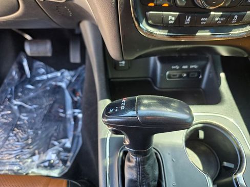 Used 2020 Dodge Durango R/T w/ Technology Group RWD image 28