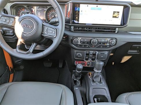 New 2025 Jeep Gladiator Mojave w/ Convenience Group image 22