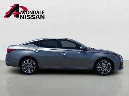 Certified 2023 Nissan Altima 2.5 SL FWD image 8