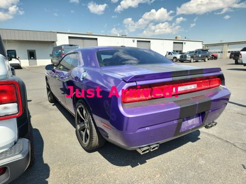 Used 2013 Dodge Challenger R/T RWD image 5