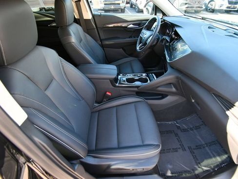 Used 2023 Buick Envision Essence AWD/4WD image 20
