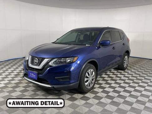 Used 2018 Nissan Rogue S AWD/4WD image 1